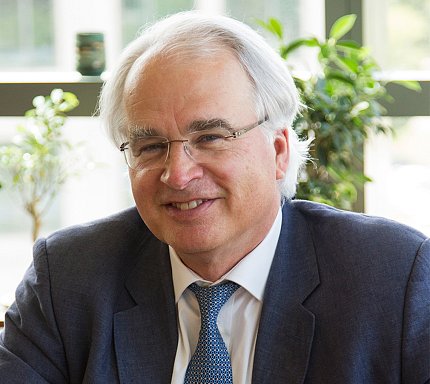 Dr. Stephen Chanock